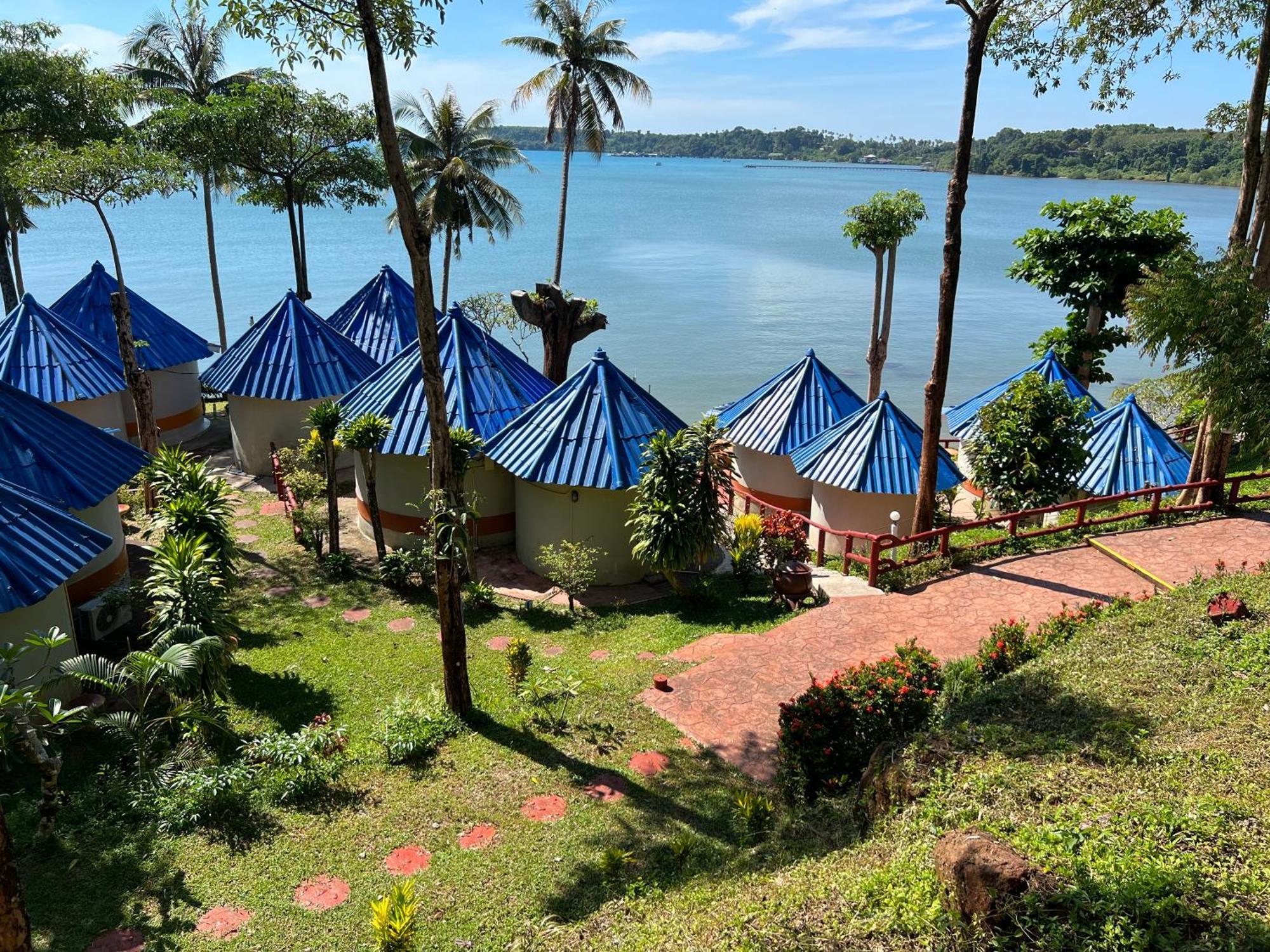 Koh Mak Buri Hut Natural Resort Exterior photo